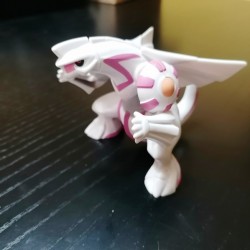 Figura Pokémon Lendário Palkia